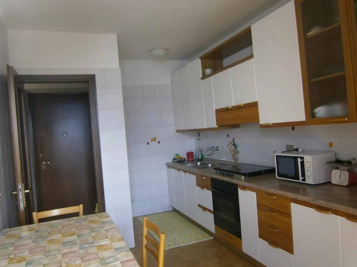 Casa In Riva Al Lago Varenna 0*,