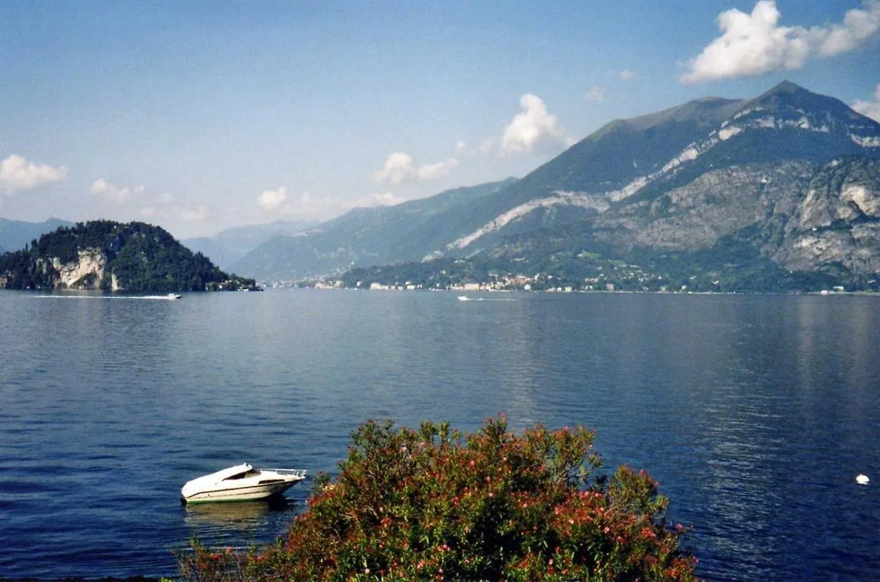 Casa In Riva Al Lago Varenna Holiday home