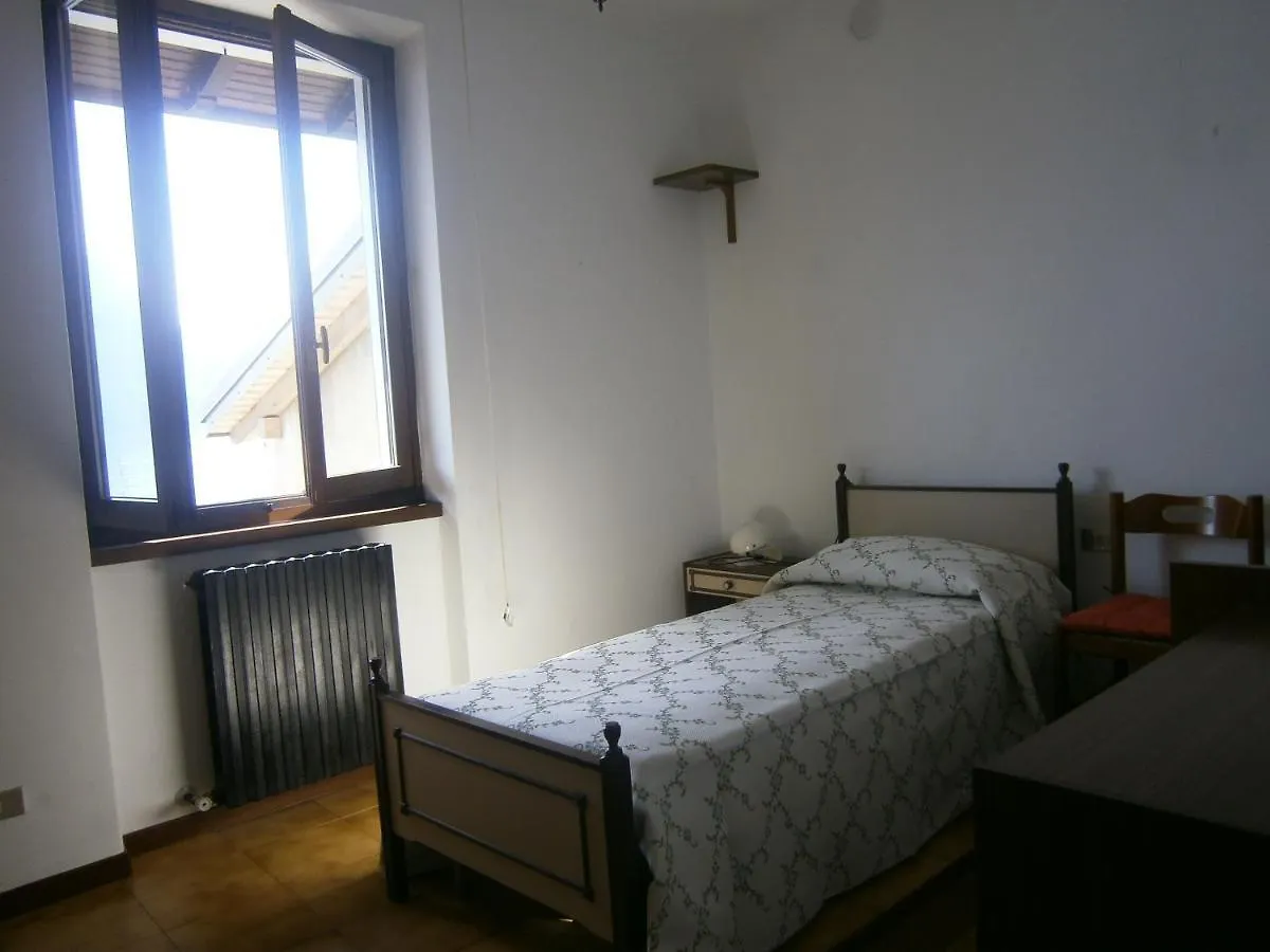 Casa In Riva Al Lago Varenna