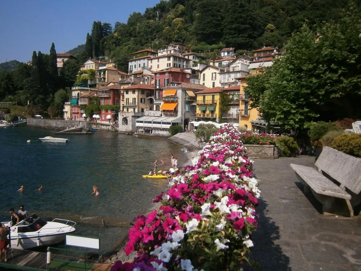 Casa In Riva Al Lago Varenna Holiday home